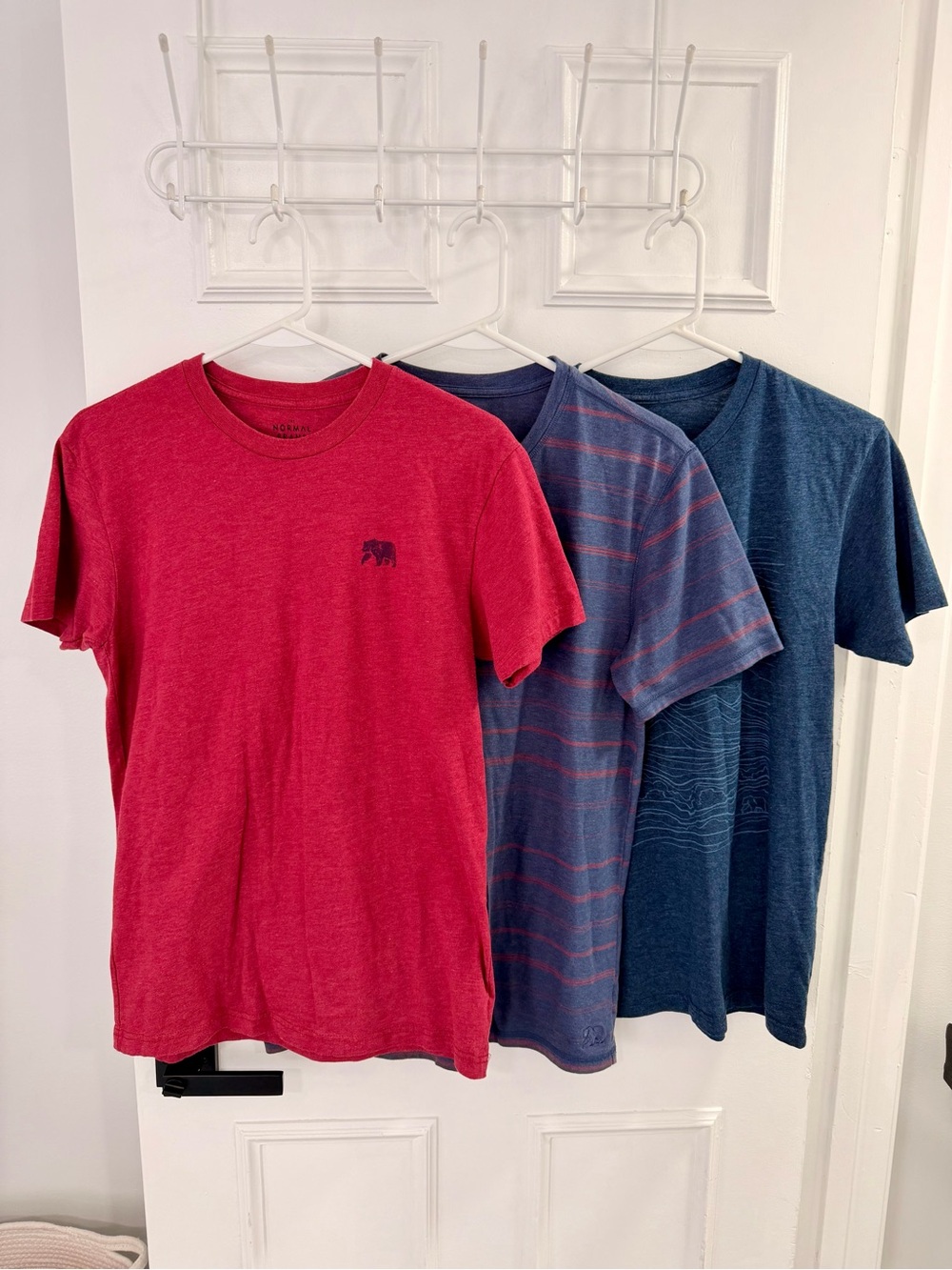 Normal Brand 3-Pack Men’s Short Sleeve T-Shirts Small Casual Bundle